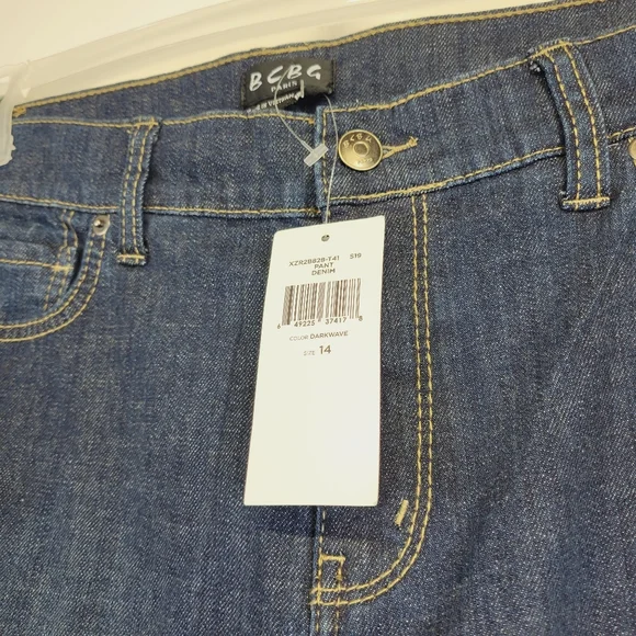BCBG Paris Bootcut Blue Jeans Size 14 - Picture 4 of 7